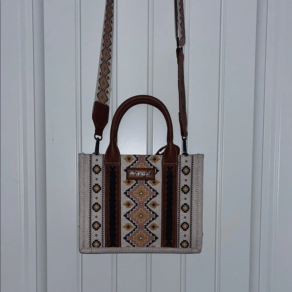 Wrangler Brown and Cream Women's Bag - Picture 2 of 4